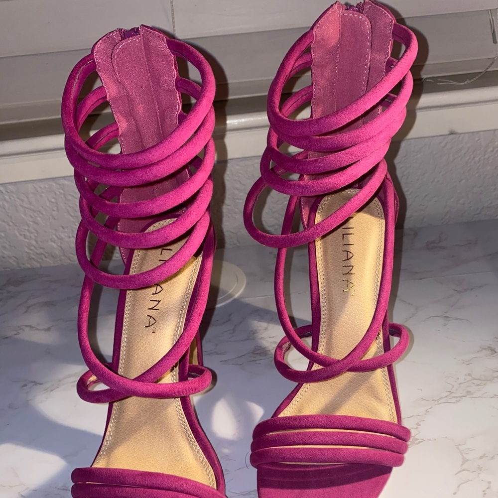 Pink High Heels - Picture 2 of 3
